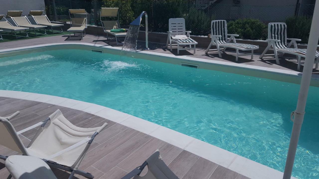 Hotel Orly Cesenatico Buitenkant foto